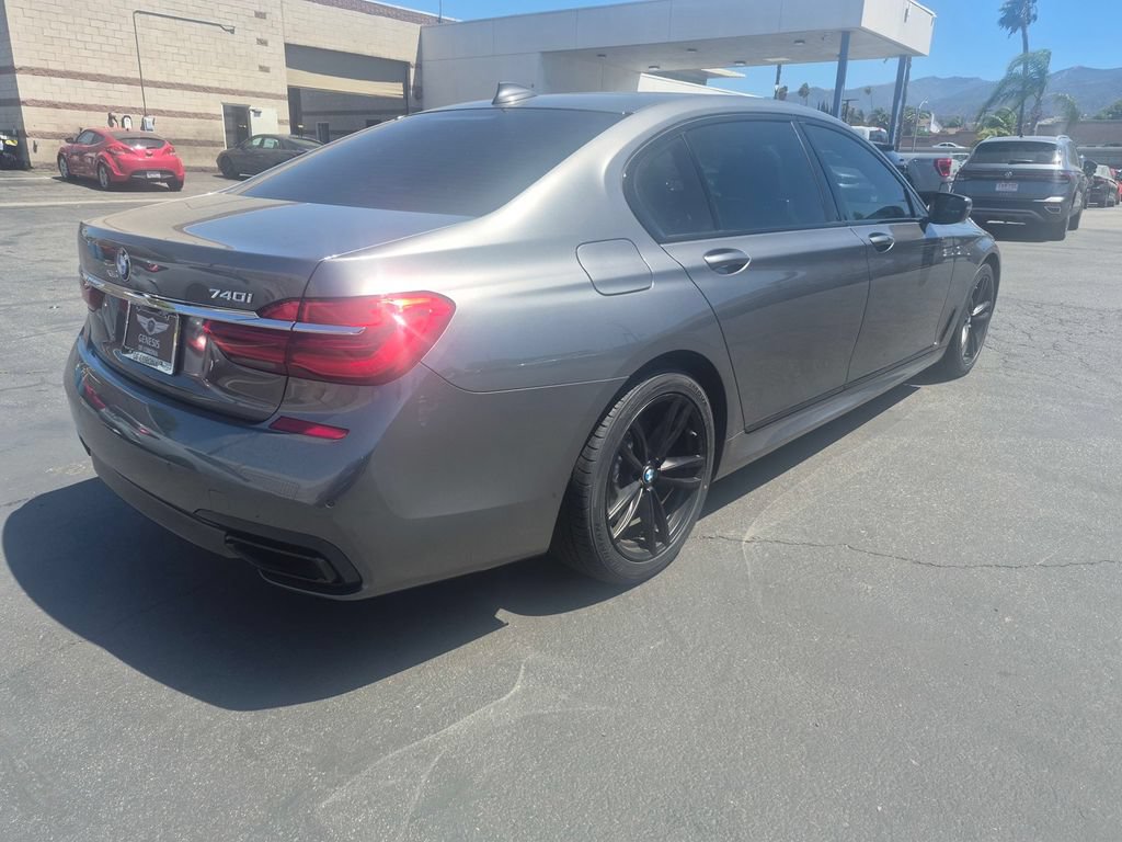 Used 2018 BMW 740i RWD image 6