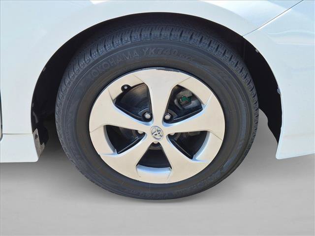 Used 2014 Toyota Prius Three FWD image 22