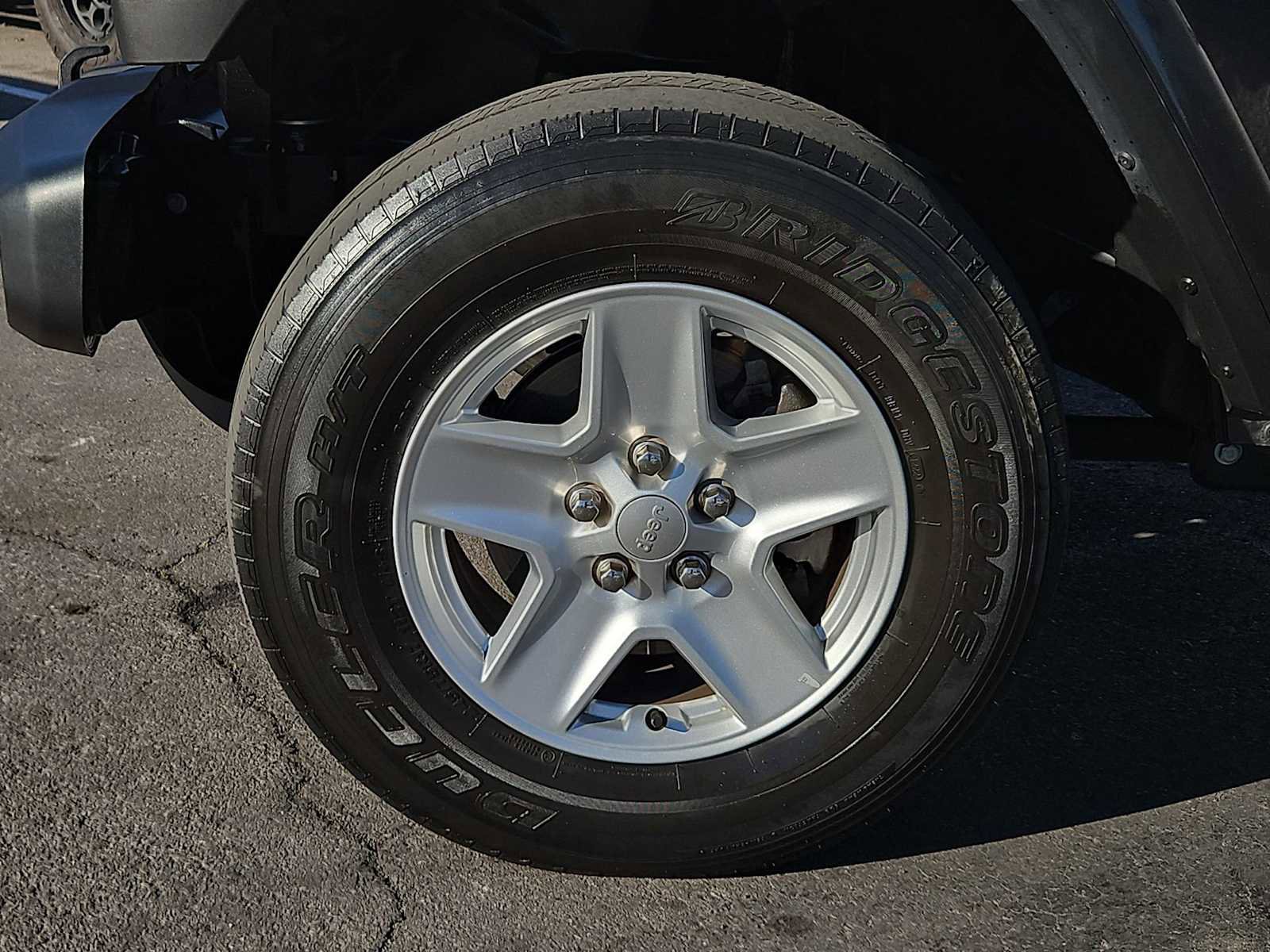 Used 2022 Jeep Gladiator Sport image 13