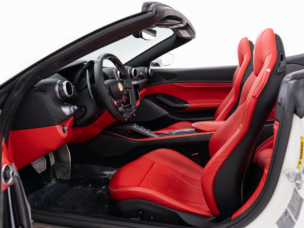Used 2020 Ferrari Portofino RWD image 23