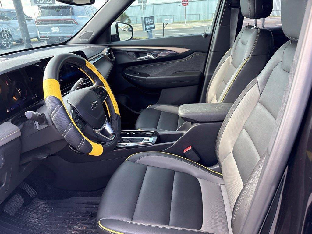 Used 2025 Chevrolet TrailBlazer ACTIV w/ Convenience Package FWD image 16