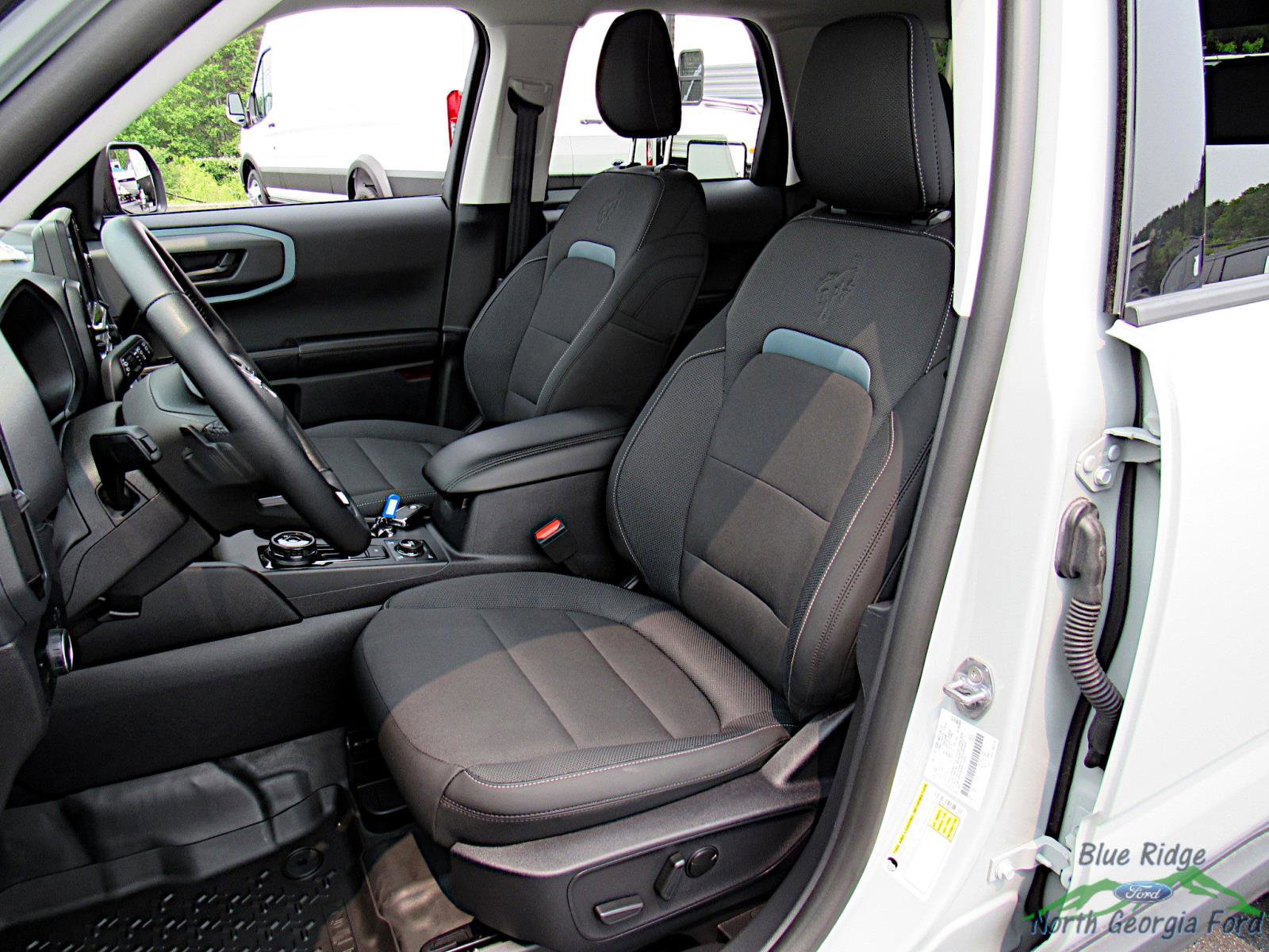 Used 2023 Ford Bronco Sport Badlands image 11