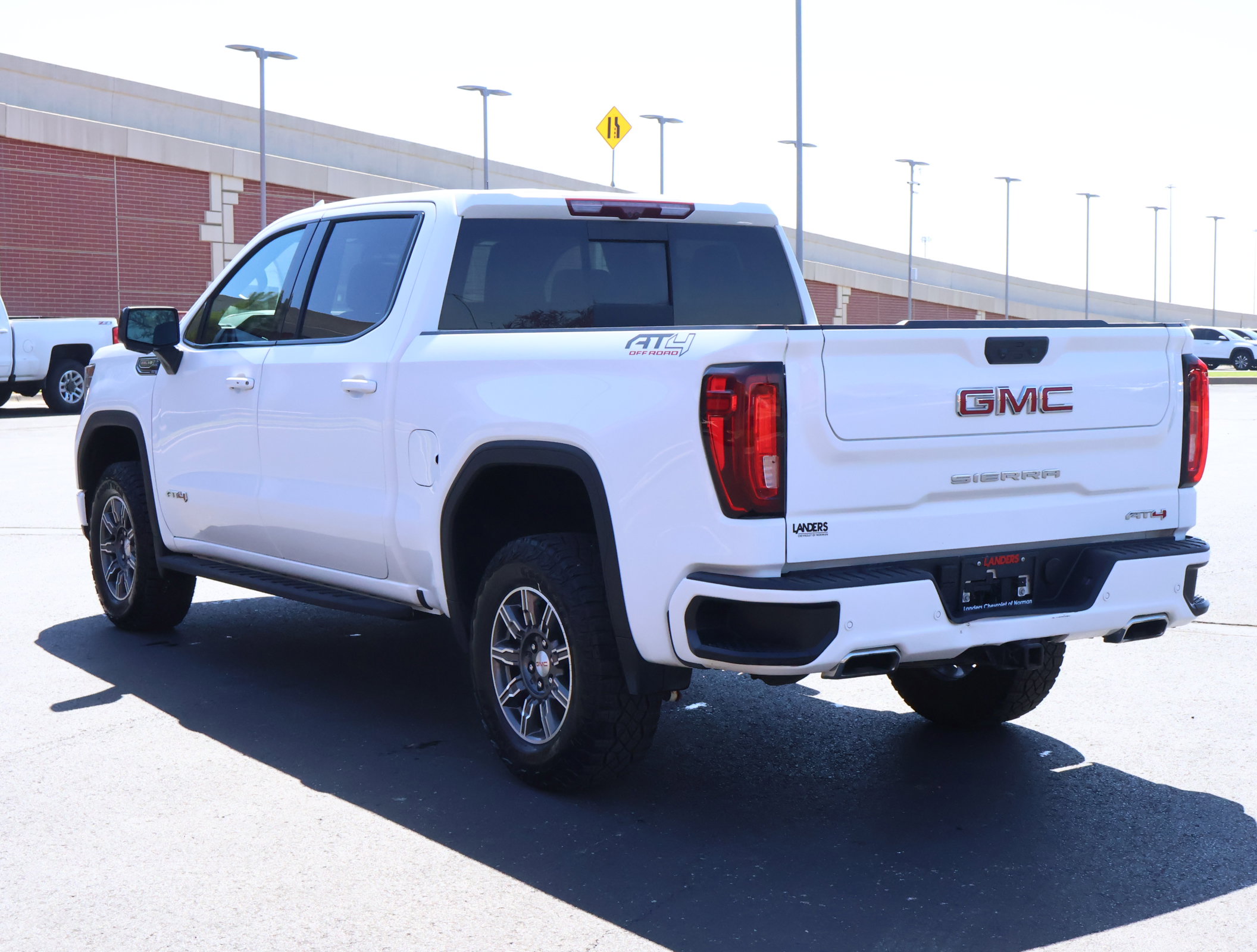 Used 2024 GMC Sierra 1500 AT4 w/ Technology Package image 7