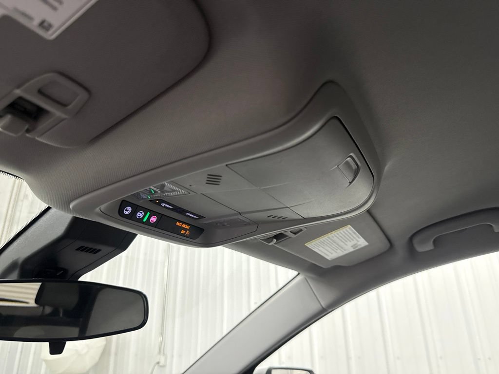 Used 2023 Chevrolet Equinox LT FWD image 33