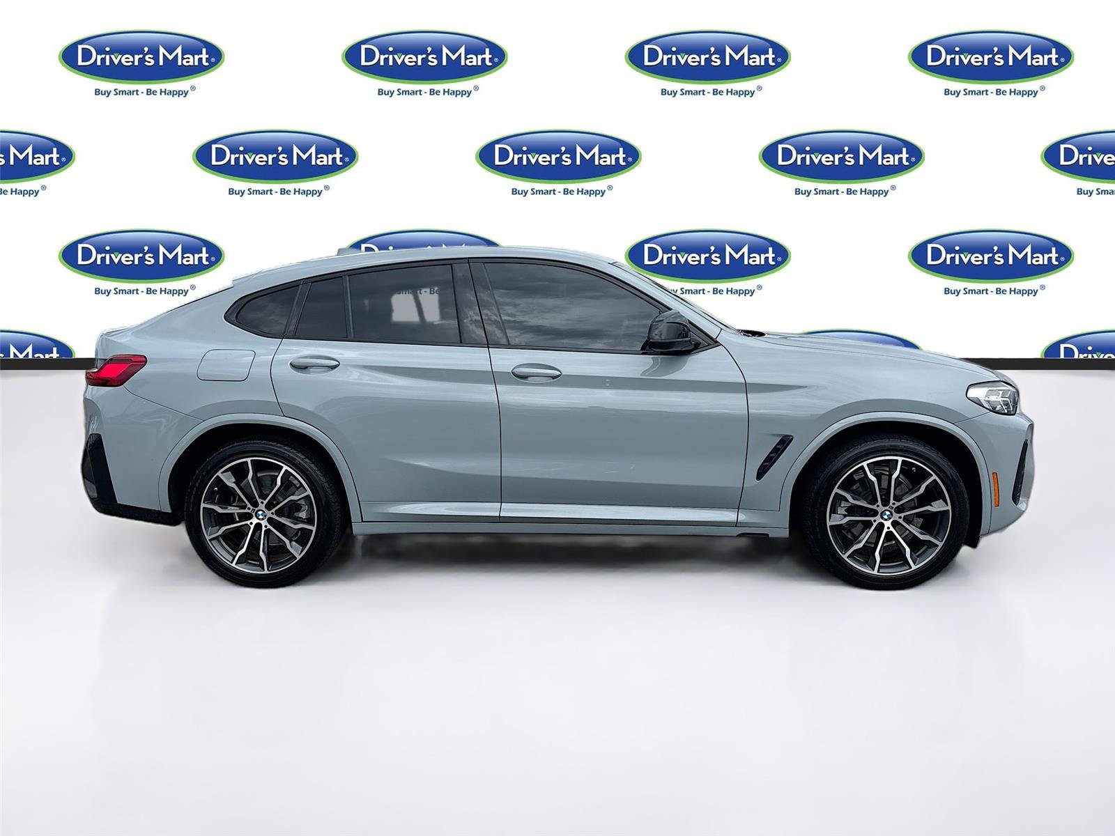 Used 2022 BMW X4 xDrive30i w/ M Sport Package 2 AWD/4WD image 8