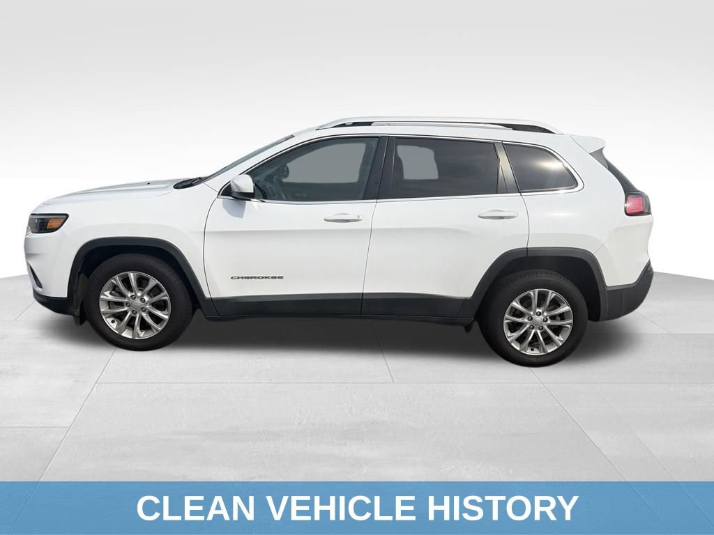 Used 2019 Jeep Cherokee Latitude w/ Cold Weather Group FWD image 3