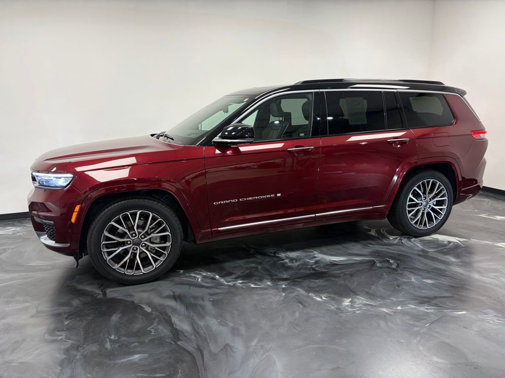 Used 2024 Jeep Grand Cherokee L Summit AWD/4WD image 23