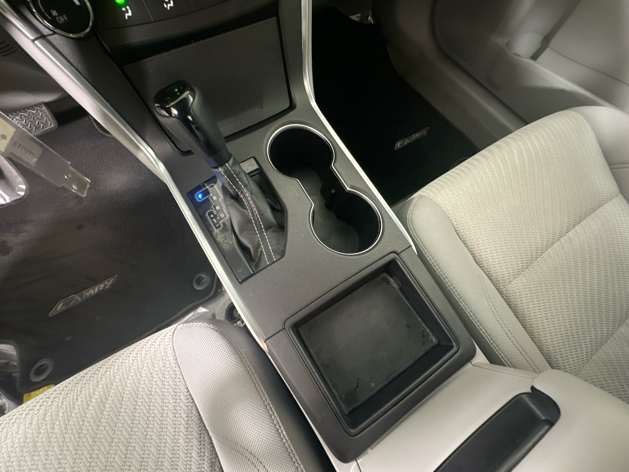 Used 2017 Toyota Camry LE FWD image 21