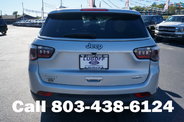 Used 2024 Jeep Compass Latitude AWD/4WD image 16