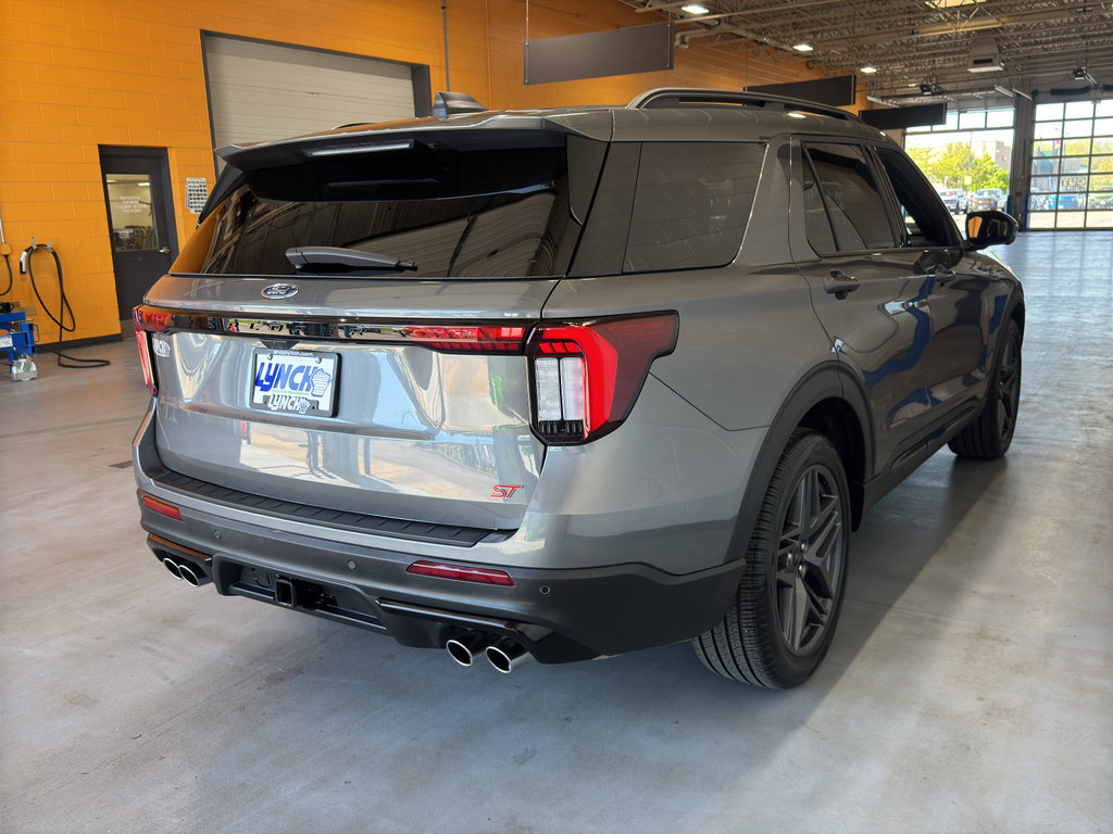 Used 2026 Ford Explorer ST AWD/4WD image 5