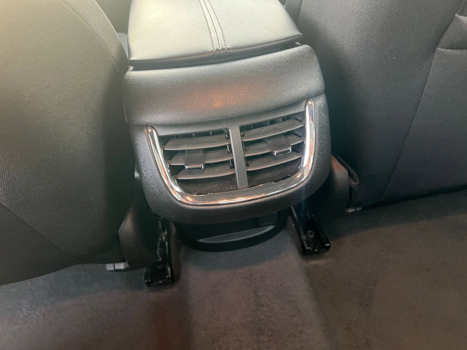 Used 2024 Chevrolet Malibu LT image 24