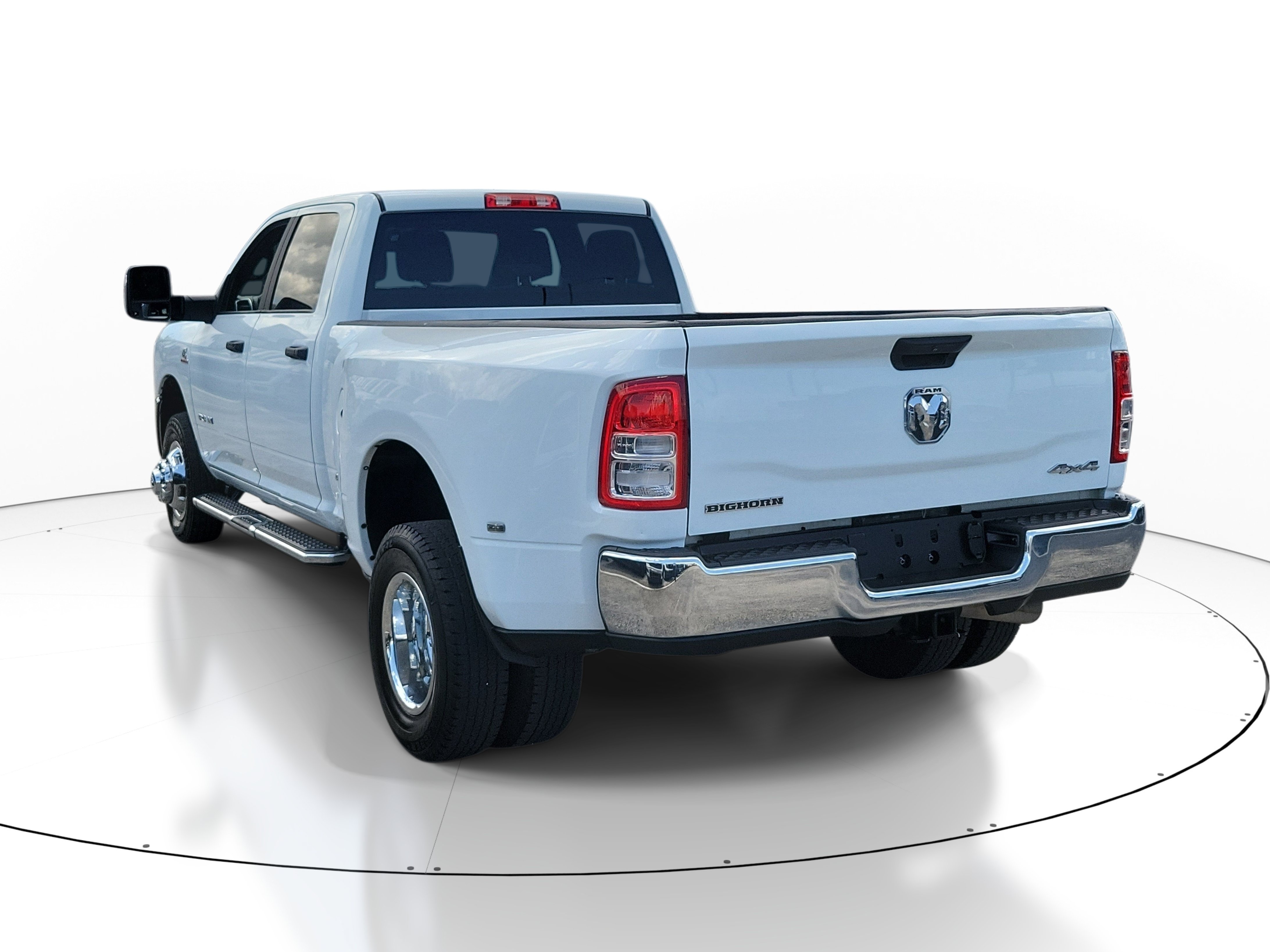 Used 2024 RAM 3500 Big Horn AWD/4WD image 4