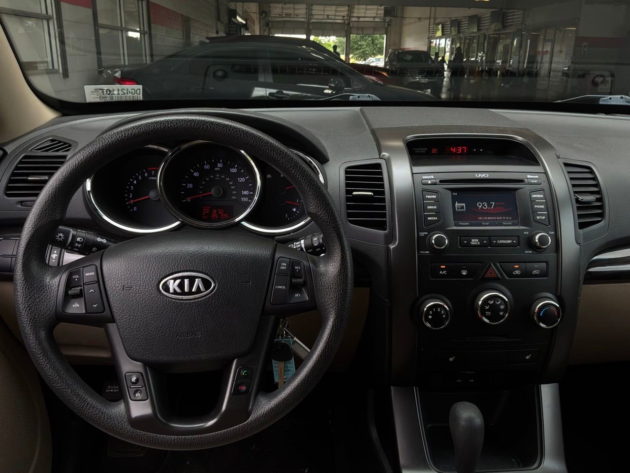 Used 2013 Kia Sorento LX w/ Convenience Pkg FWD image 11