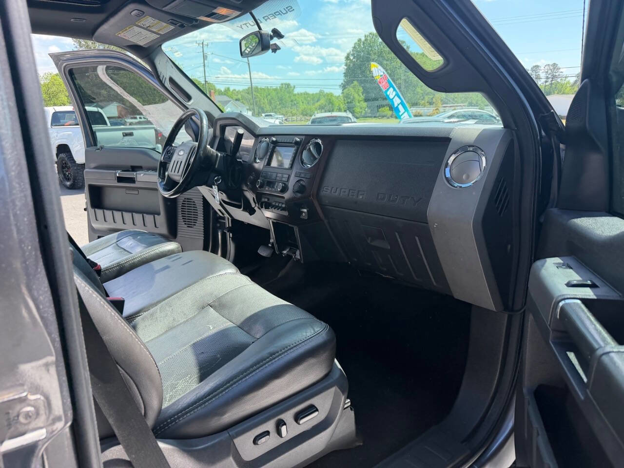 Used 2012 Ford F350 Lariat w/ Lariat Ultimate Pkg AWD/4WD image 12