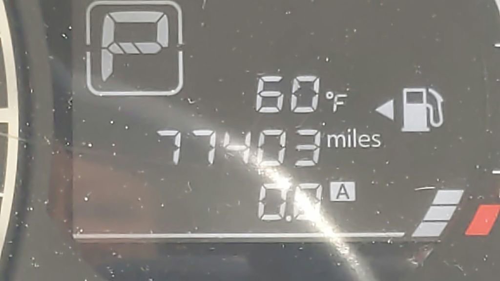 Used 2018 Nissan Versa Note SV image 23