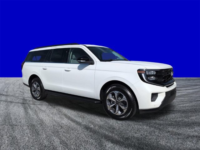 New 2027 Ford Expedition Max Active RWD image 2