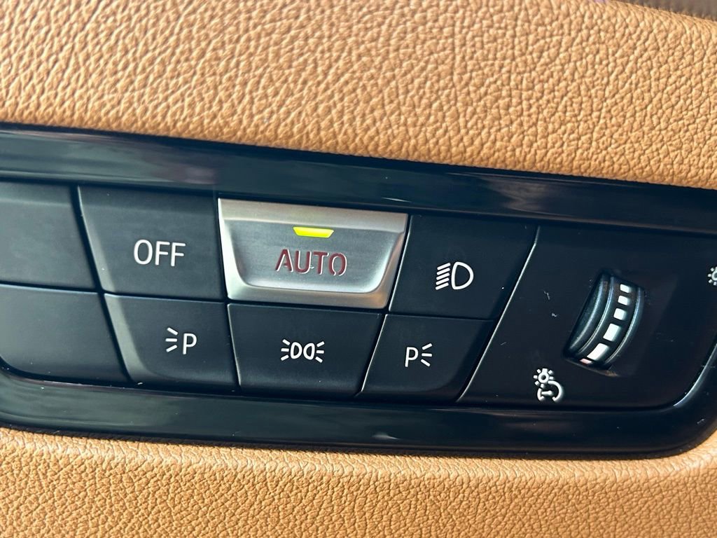 Used 2023 BMW M440i M440i w/ Premium Package image 22