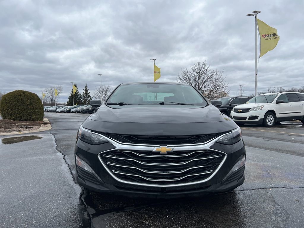 Used 2023 Chevrolet Malibu LT w/ Driver Confidence Package image 2