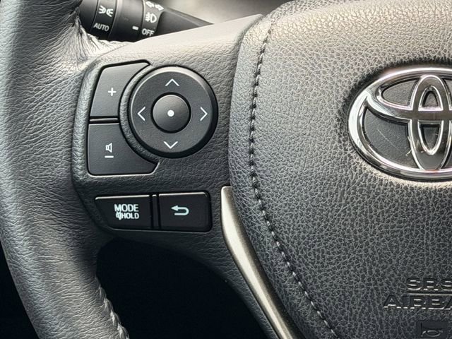 Used 2015 Toyota RAV4 Limited w/ Technology Package FWD image 11