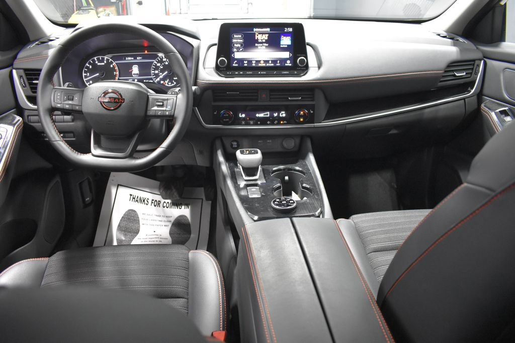 Certified 2025 Nissan Rogue SV AWD/4WD image 13