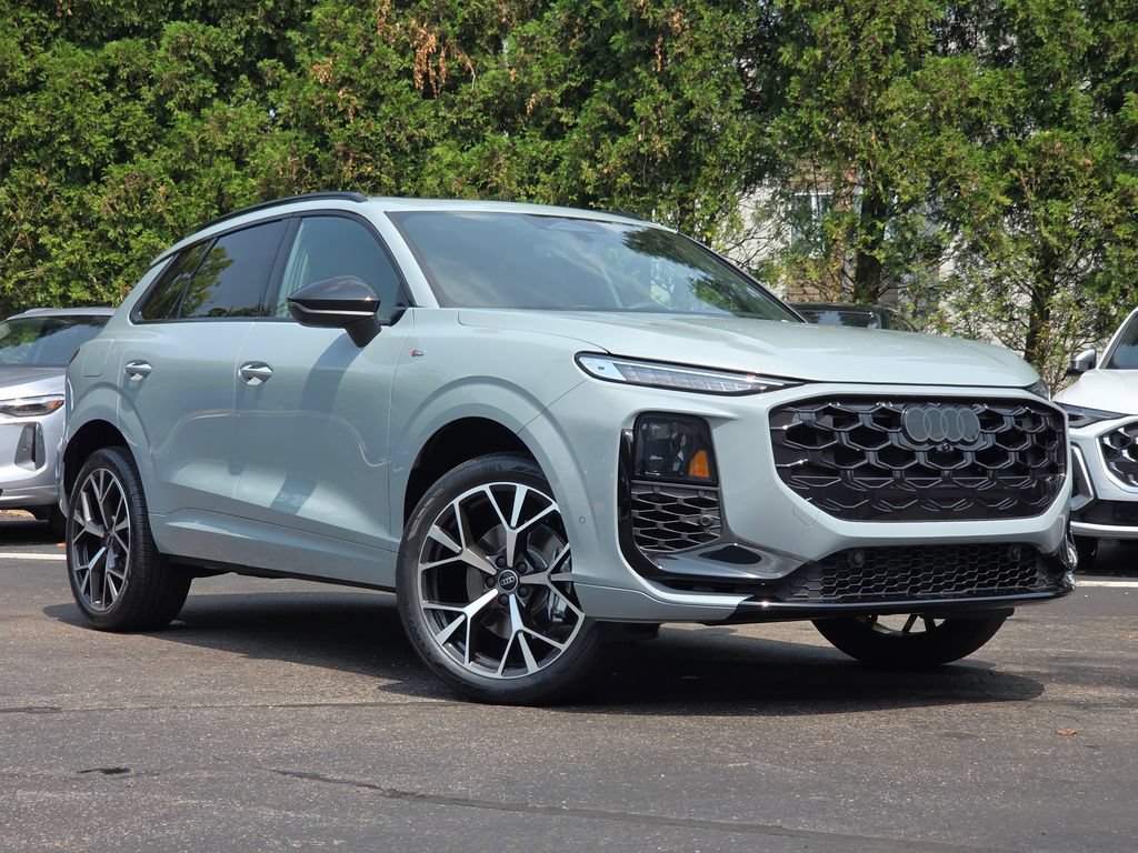New 2026 Audi Q3 quattro 2.0T AWD/4WD image 2