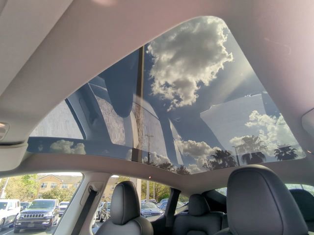 Used 2024 Tesla Model Y Long Range image 24