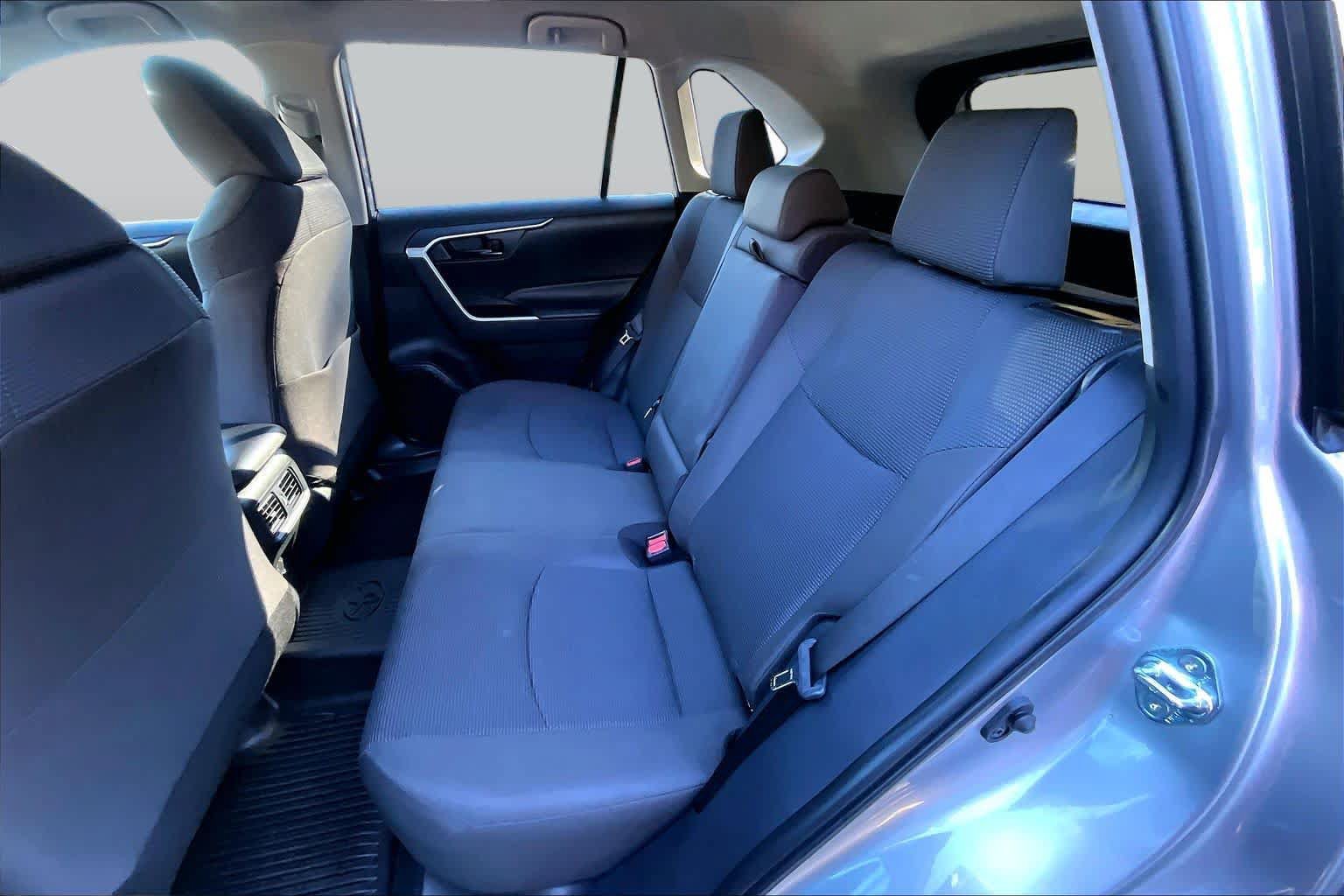 Certified 2025 Toyota RAV4 LE AWD/4WD image 19