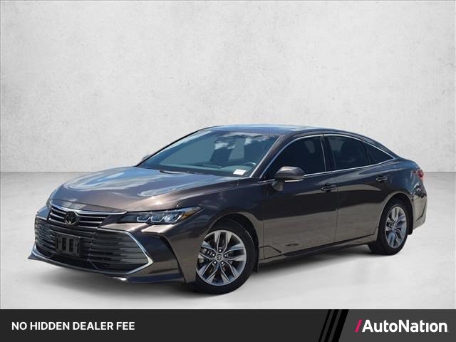 Used 2020 Toyota Avalon XLE w/ Moonroof Package FWD image 1