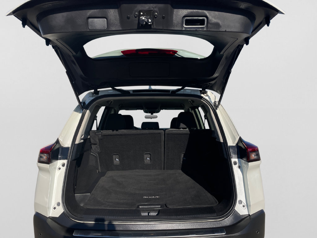 Used 2023 Nissan Rogue SV AWD/4WD image 15