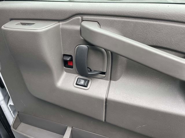 Used 2024 Chevrolet Express 2500 w/ Driver Convenience Package image 12