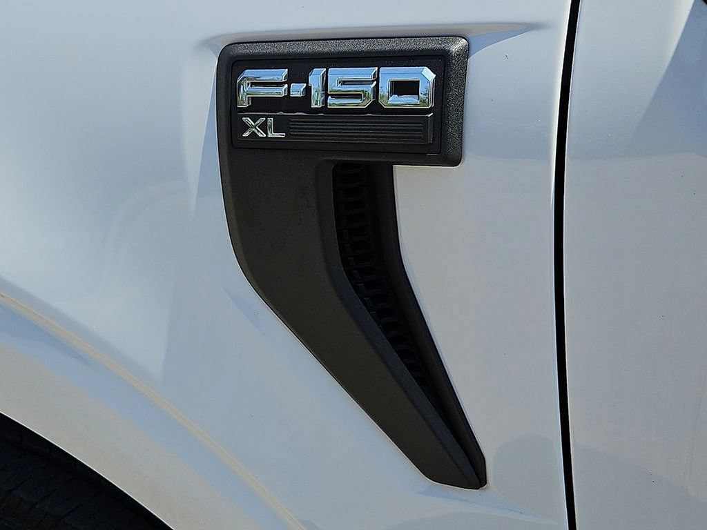 Used 2022 Ford F150 XL w/ Equipment Group 101A High RWD image 14