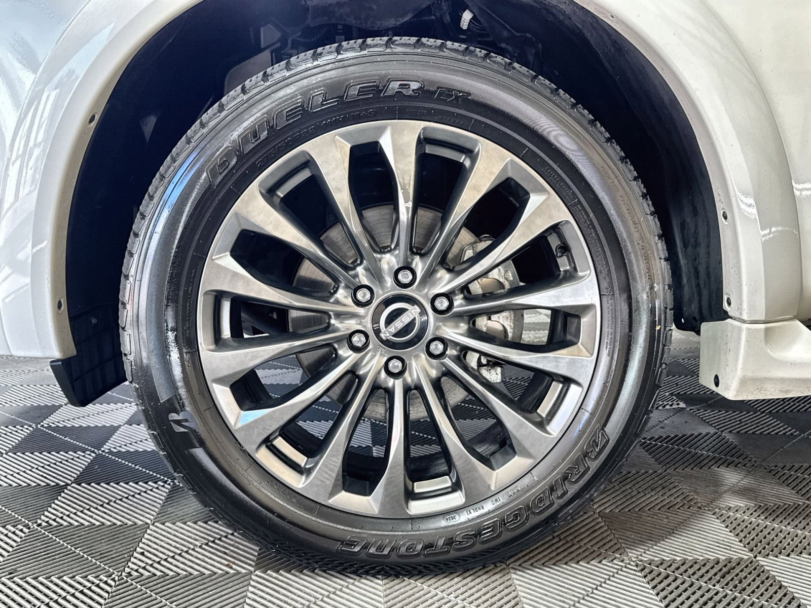 Used 2023 Nissan Armada Platinum w/ Captain's Chairs Package image 12