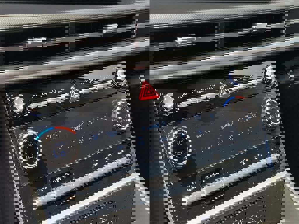 New 2026 Hyundai Santa Fe SEL image 28