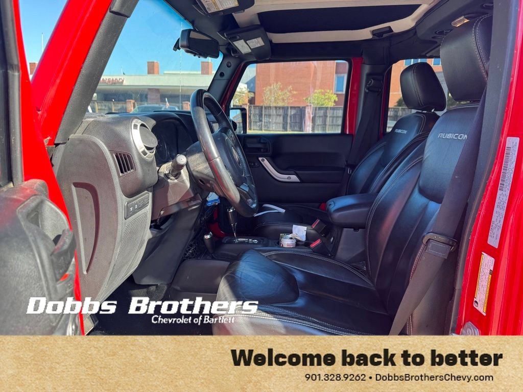 Used 2017 Jeep Wrangler Unlimited Rubicon w/ Connectivity Group AWD/4WD image 14