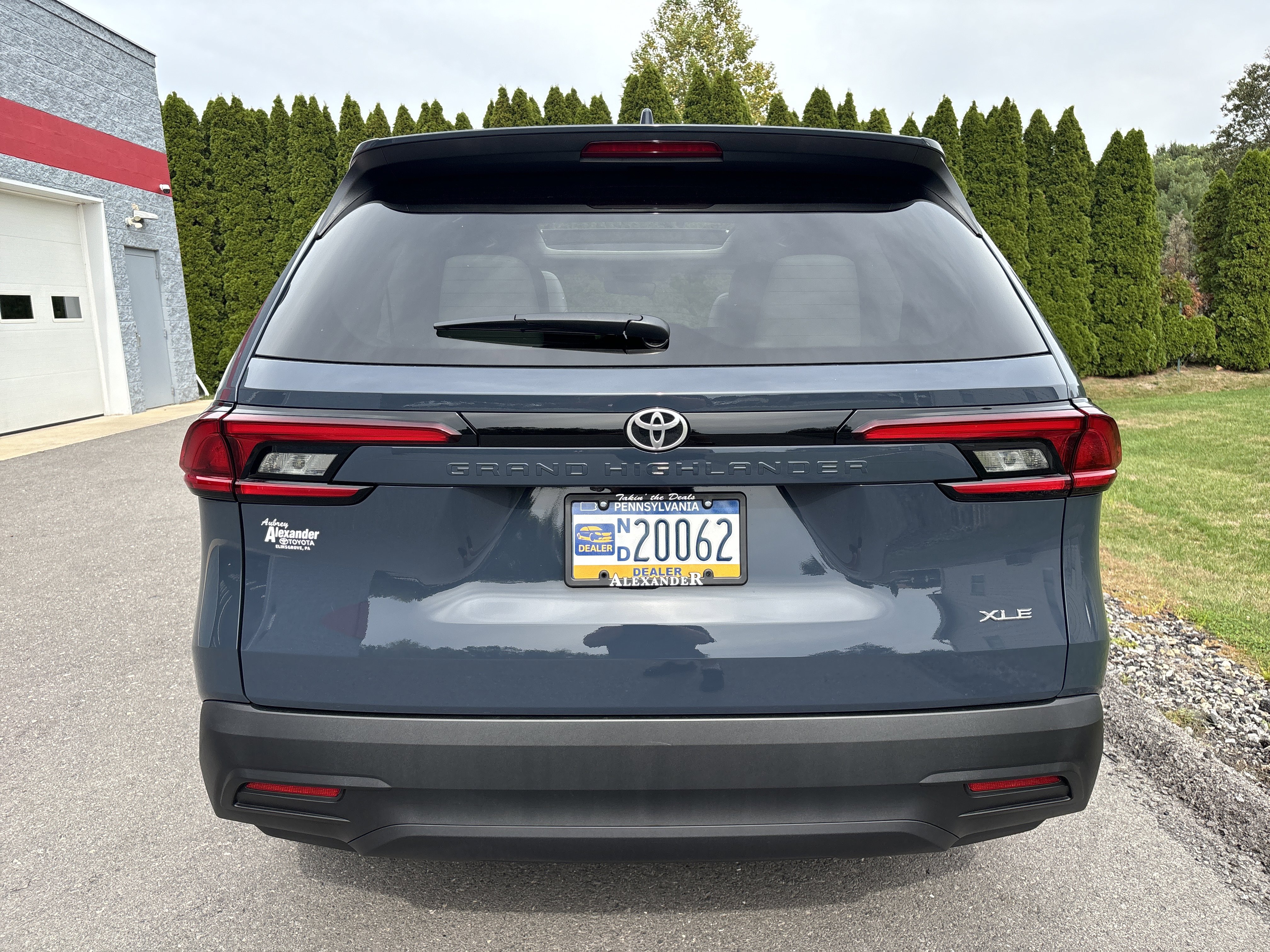 Certified 2025 Toyota Grand Highlander FWD video 4