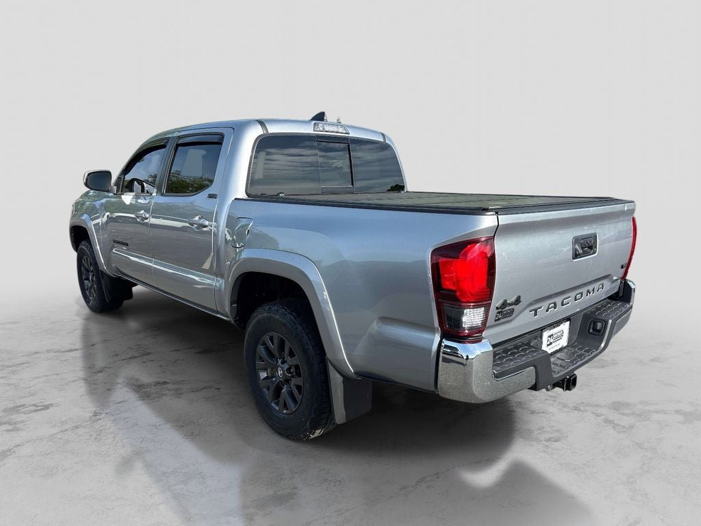 Used 2020 Toyota Tacoma SR5 AWD/4WD image 3