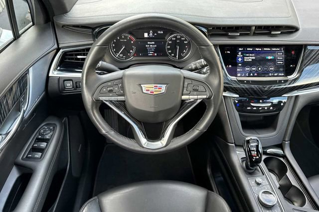 Certified 2025 Cadillac XT6 Premium Luxury image 14