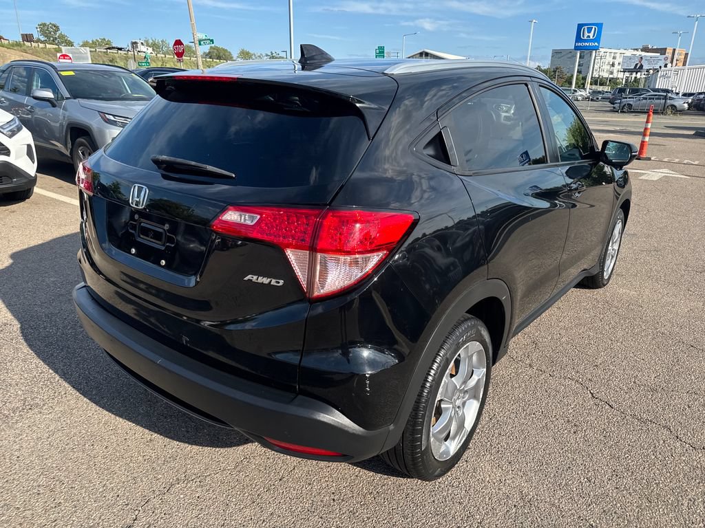 Used 2017 Honda HR-V EX-L image 8