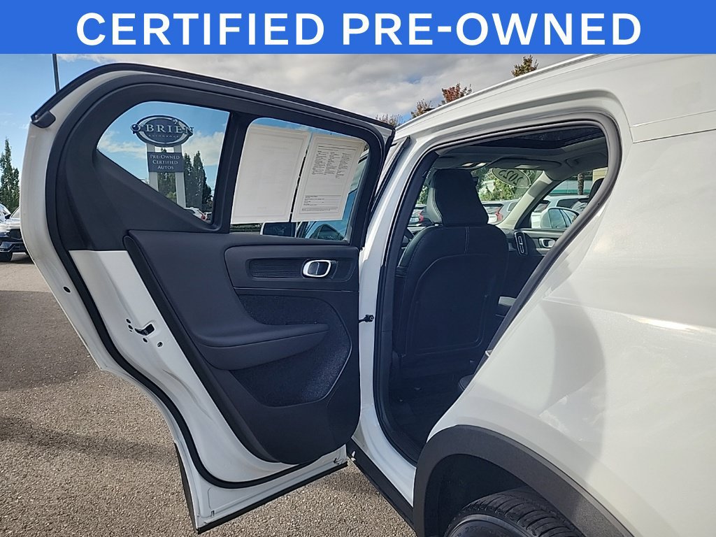 Used 2025 Volvo XC40 B5 Core w/ Protection Package Premier AWD/4WD image 15
