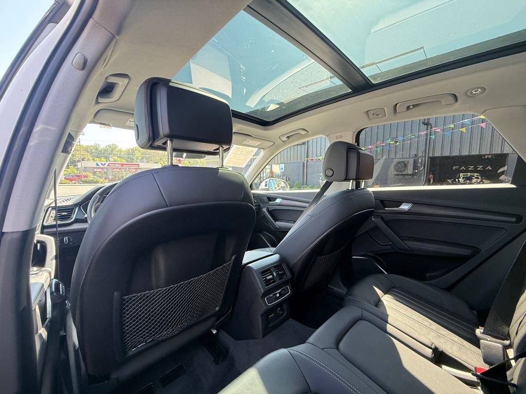 Used 2022 Audi Q5 2.0T Premium Plus w/ Premium Plus Package image 16