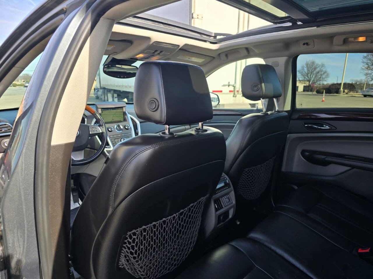 Used 2010 Cadillac SRX Premium image 26