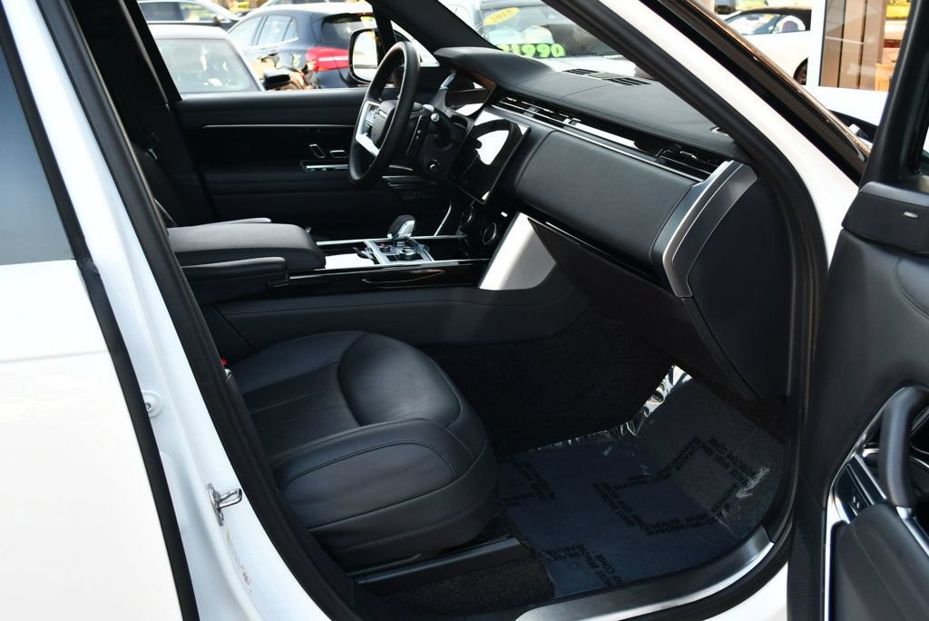 Used 2023 Land Rover Range Rover SE AWD/4WD image 20