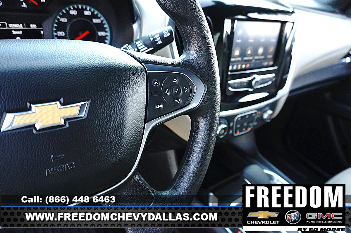 Used 2023 Chevrolet Traverse LS FWD image 23