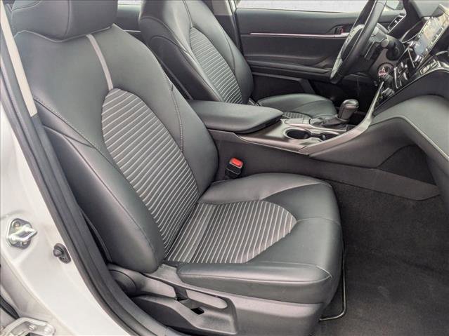 Used 2024 Toyota Camry SE image 20