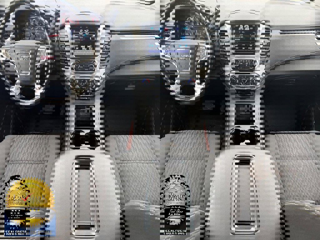 Used 2018 GMC Yukon SLE image 17