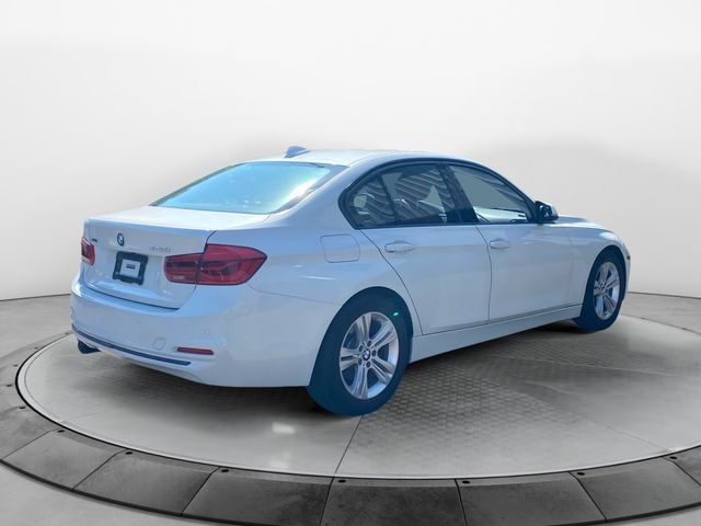 Used 2016 BMW 328i xDrive Sedan AWD/4WD image 5