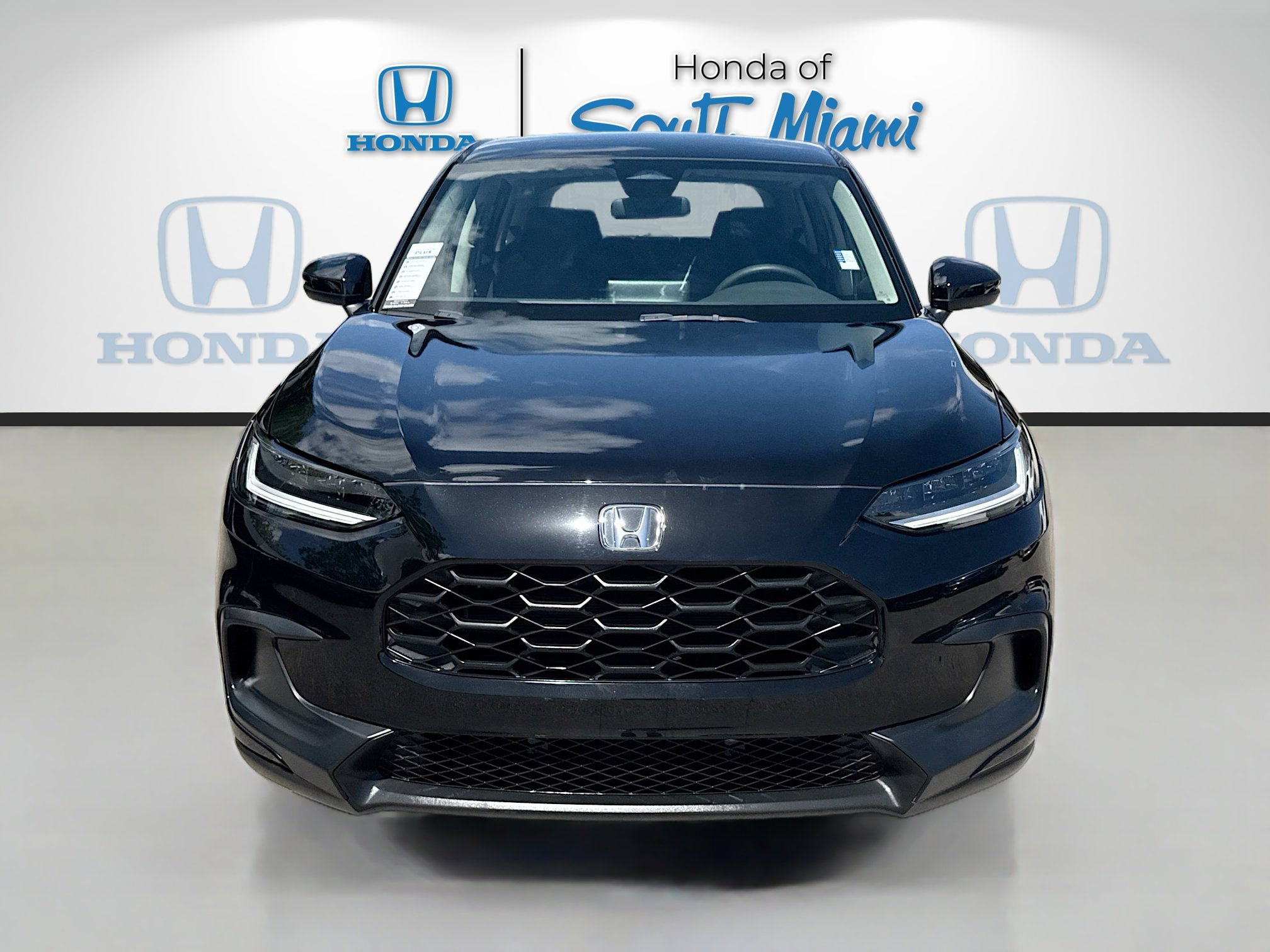 Certified 2024 Honda HR-V LX image 2