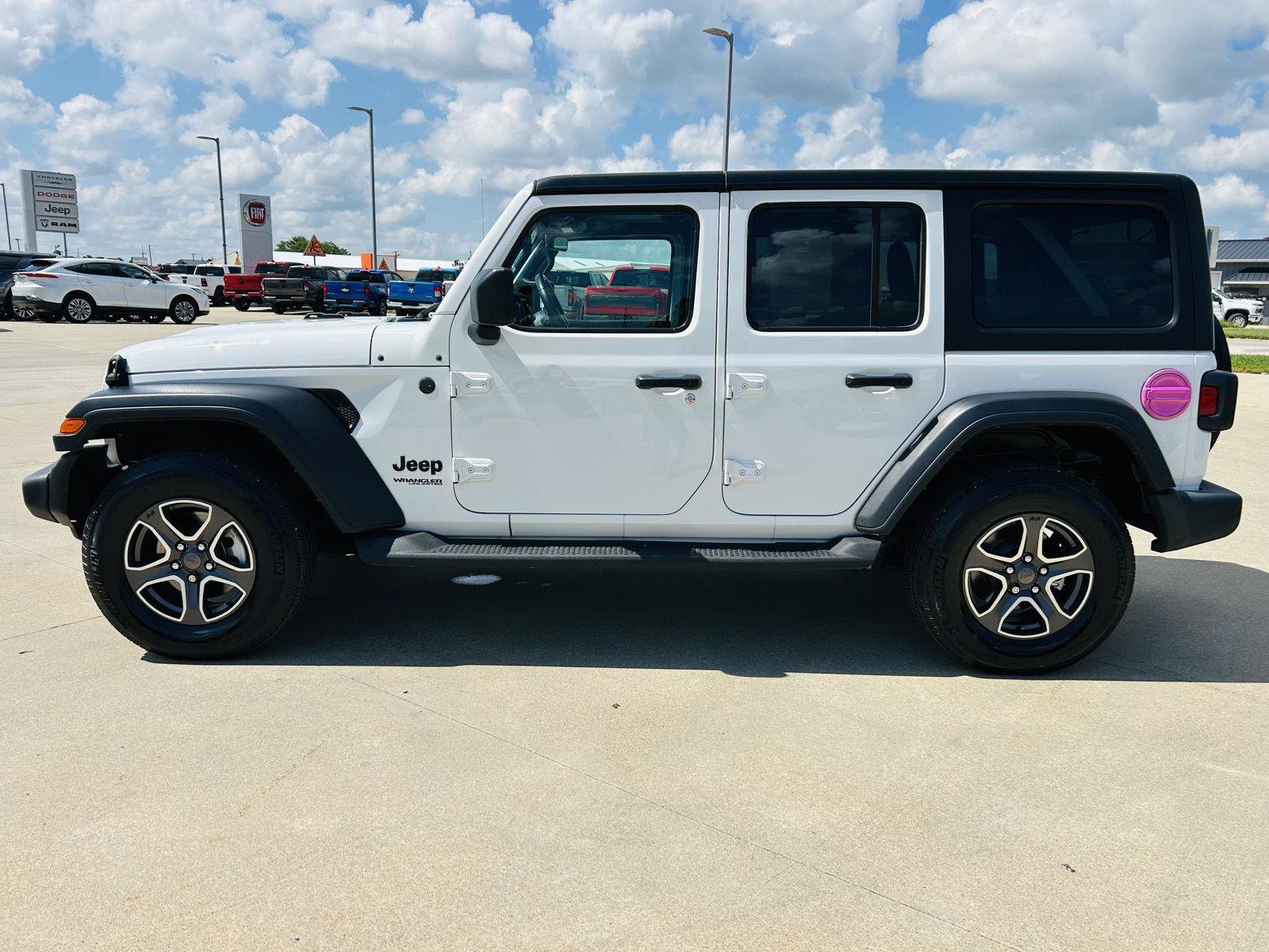 Used 2022 Jeep Wrangler Unlimited Sport AWD/4WD image 31