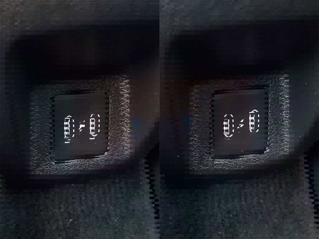 Used 2025 Hyundai Sonata SE image 12