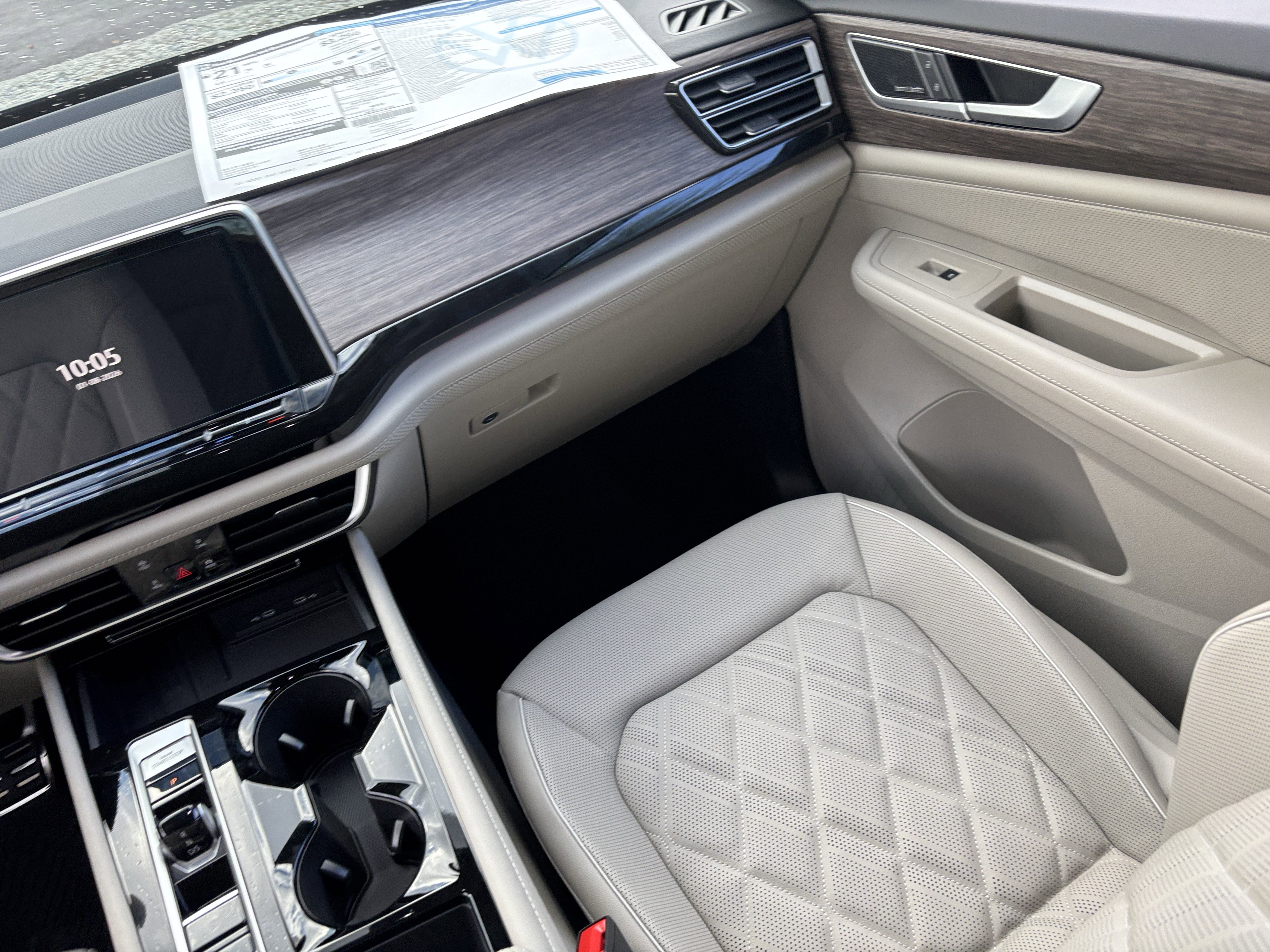 New 2026 Volkswagen Atlas SEL Premium R-Line image 13